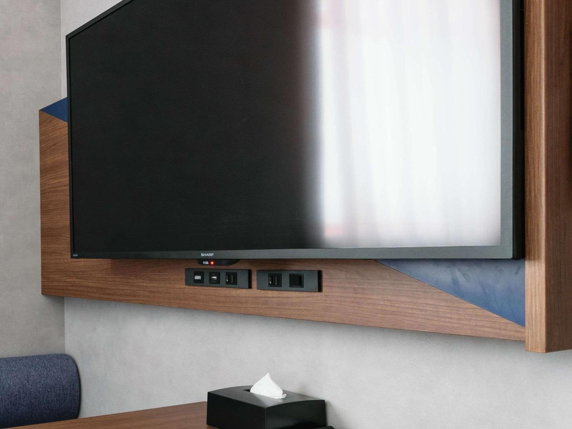 Comfort Hotel Йоккаити Экстерьер фото