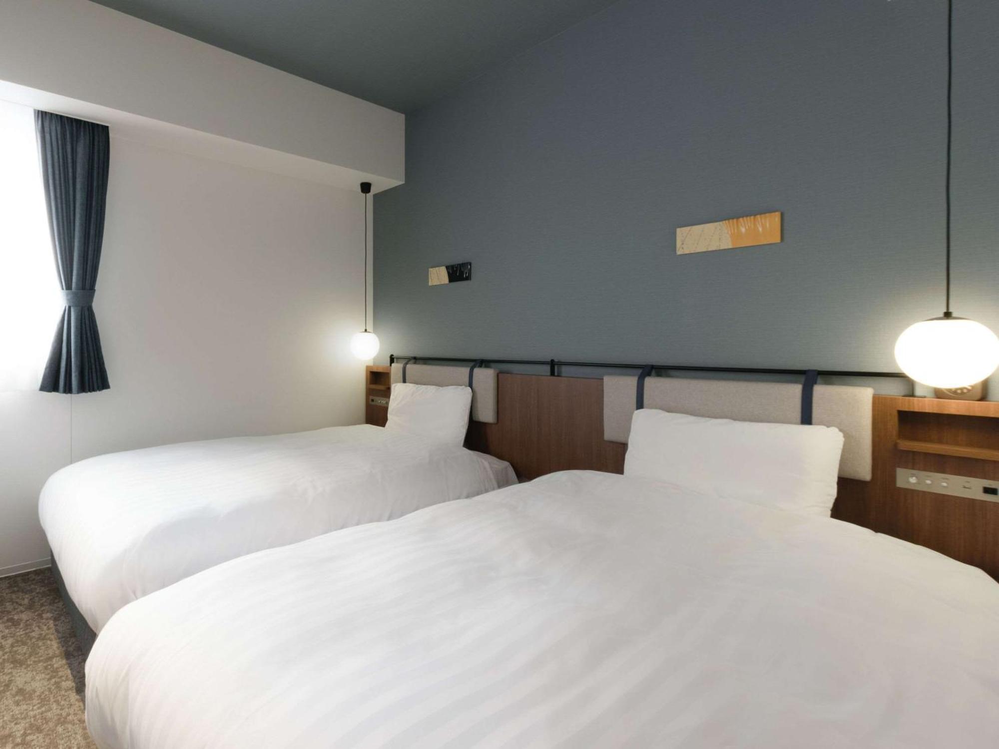 Comfort Hotel Йоккаити Экстерьер фото